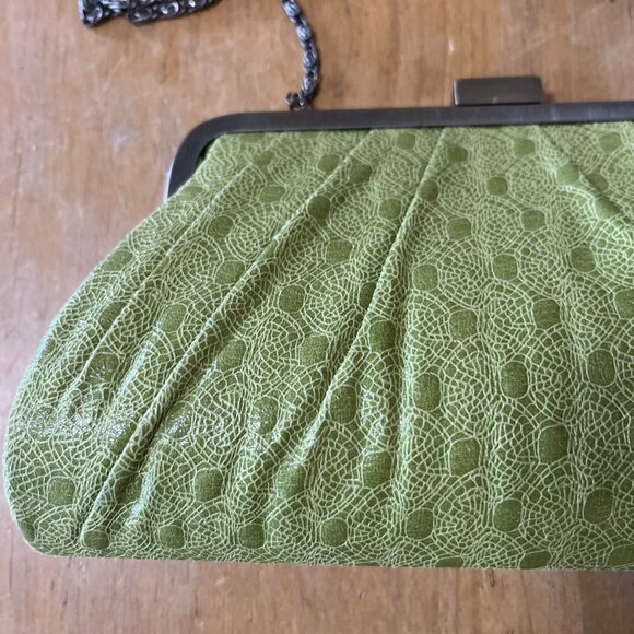 Chinese Laundry Purse Faux Green Leather Clutch Silver Chain strap & Hardware - Picture 2 of 11